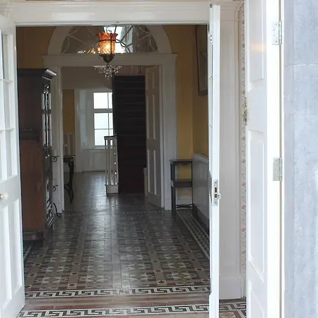 Woodville House Bed & Breakfast Templemore